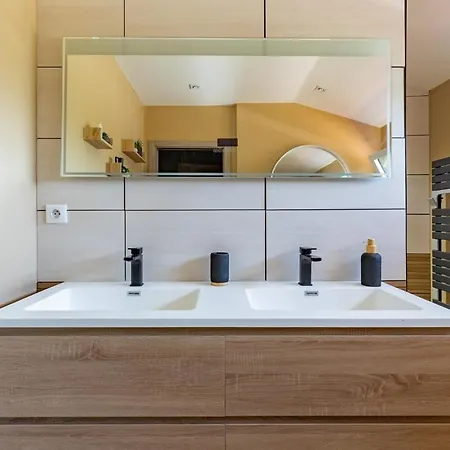 Garonne- Piscine Confort Proche Toulouse * Saubens