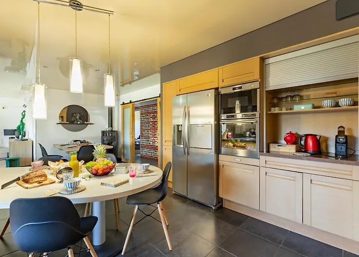 Garonne- Piscine Confort Proche Toulouse Villa *