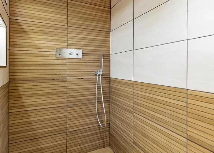 Garonne- Piscine Confort Proche Toulouse * Saubens